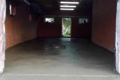 Под гараж